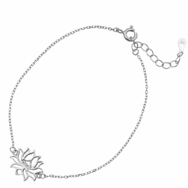 Srebrna bransoletka typu celebrytka z motywem kwiatu lotosu. Bransoletka zdobiona cyrkoniami.