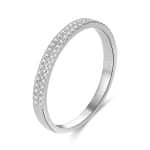 srebrna obrączka ozdobiona dwoma rzędami białych cyrkonii