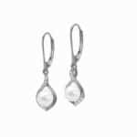 kolczyki srebrne wiszące na biglu angielskim ozdobione perłą i cyrkoniami